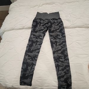 Nvgtn camo leggings